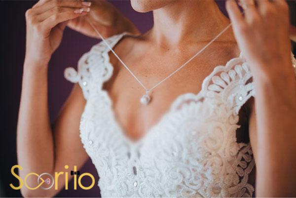 استفاده از جواهرات روی لباس عروس