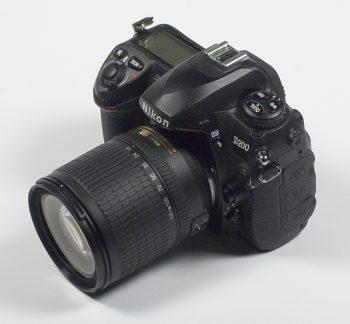 لنز نیکون 135-18