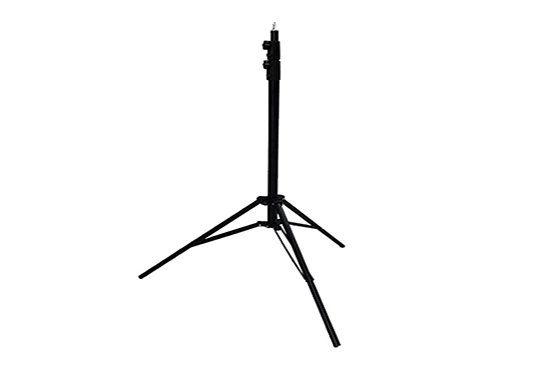 سه پایه نور ۸۰۵