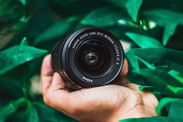 لنز دوربین عکاسی کانن Canon EF-S 18-55mm f/3.5-5.6 IS II | فروشگاه اینترنتی دیدنگار