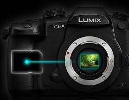 دوربین Lumix GH5