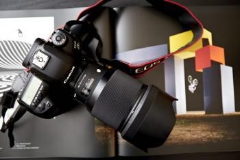 دوربین کانن 