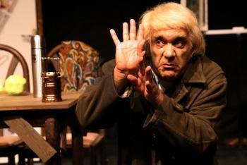 لنز مناسب عکاسی تئاتر