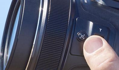 دکمه زوم سریع به عقب نیکون p1000