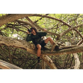 دوربین بدون آینه کانن Canon EOS R7 Mirrorless Camera