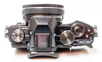 بدنه الیمپوس OM-D E-M10