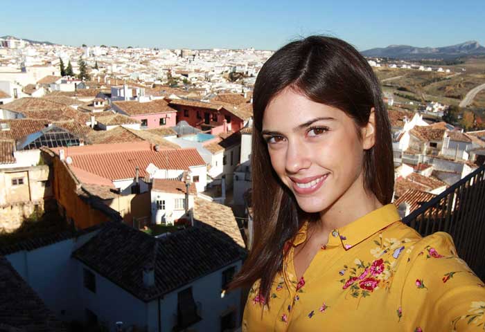 دوربین کانن 3000D