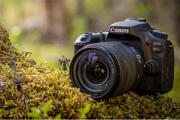دوربین کانن Canon 90D 18-135 به همراه لنز آن