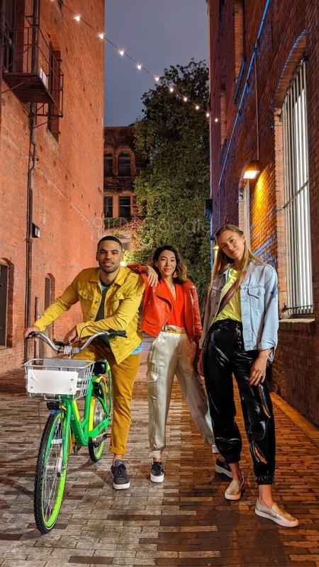 نمونه عکس پیکسل 4 در نور کم