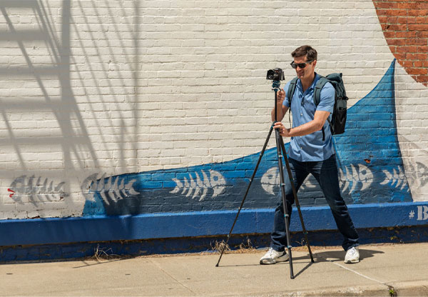 کار با سه پایه دوربین می فوتو A1350Q1T تیتانیوم