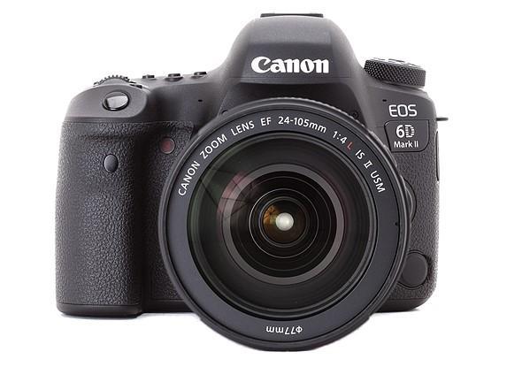 نمای روبرو دوربین عکاسی کانن Canon EOS 6D Mark II 24-105mm F4L IS II USM