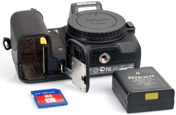 دوربین عکاسی بدون آینه نیکون 1v2