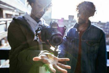 دوربین عکاسی بدون آینه کانن M50