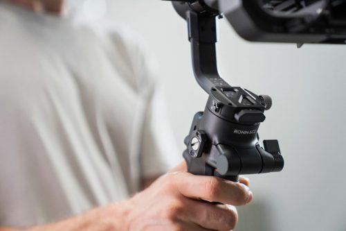 تصویر از بخش دستگیره گیمبال دوربین دی جی آی رونین آر اس سی ۲ DJI Ronin RSC 2