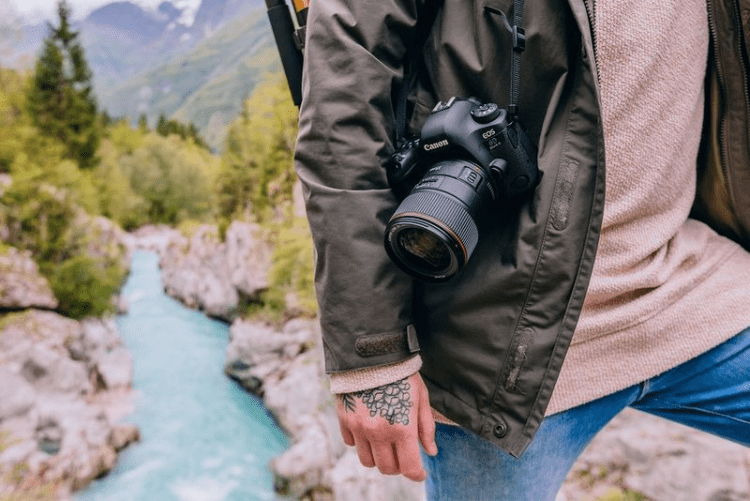 دوربین Canon EOS 6D Mark II