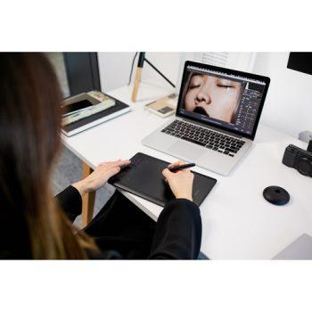 قلم نوری Wacom intuos pro small