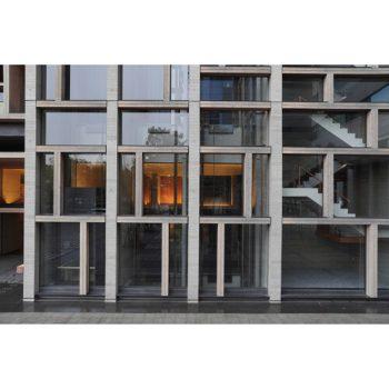 نمونه عکس با دوربین عکاسی بدون آینه سونی Sony ZV-E10 with 16-50mm Lens از ساختمان و بنای تجاری