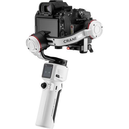 تصویر از نمای جانبی گیمبال ژیون تک کرین ام 3 پرو Zhiyun-Tech CRANE-M3 Stabilizer Pro Kit و دوربین سوار شده روی ان