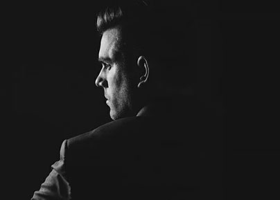 ژست عکاسی پسرانه