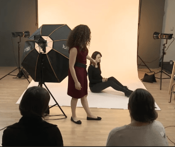 ژست عکاسی دخترانه