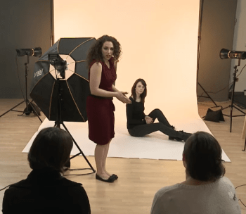 ژست عکاسی دخترانه