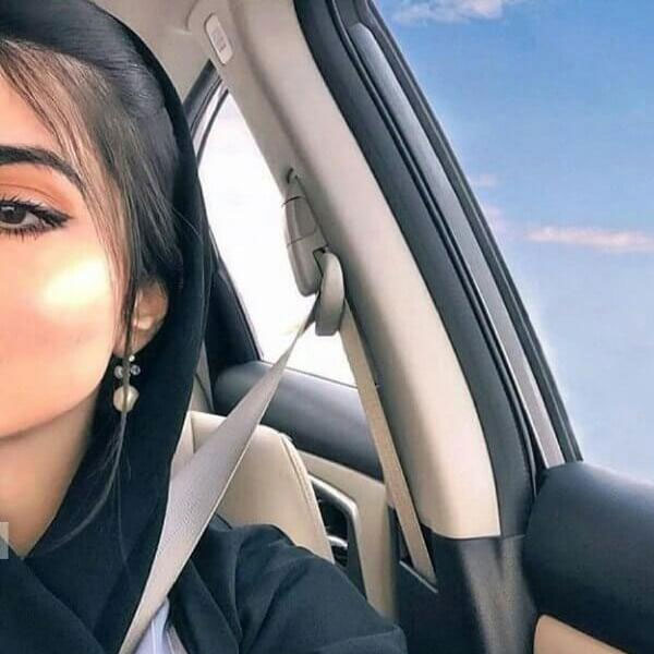 ژست عکاسی دخترانه