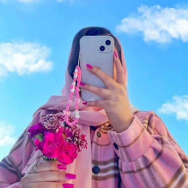 ژست عکاسی دخترانه