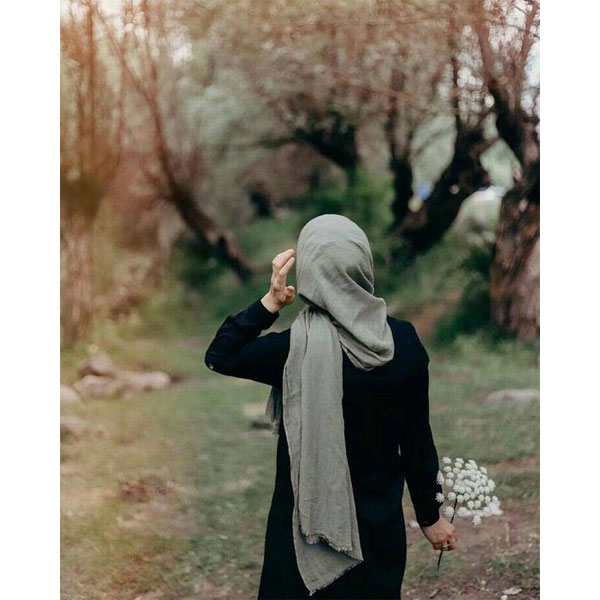 ژست عکاسی دخترانه