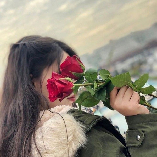 ژست عکاسی دخترانه