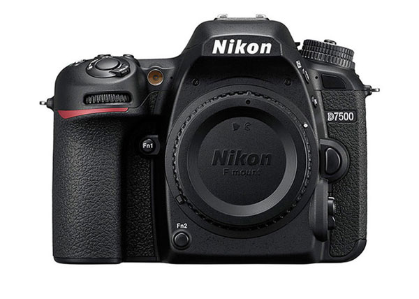 دوربین‌ عکاسی میان‌ رده