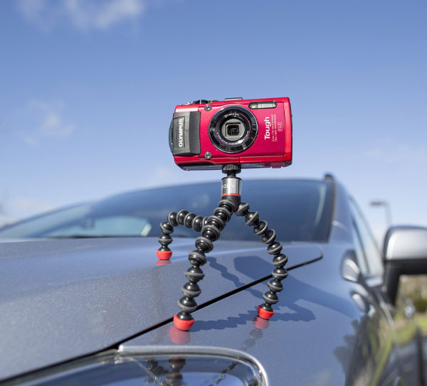 کار با سه پایه قابل انعطاف جابی JOBY GorillaPod Magnetic 325 Tripod JB01506-BWW