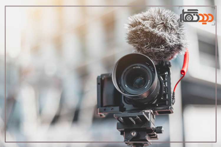  اتصال میکروفون به دوربین فیلمبرداری