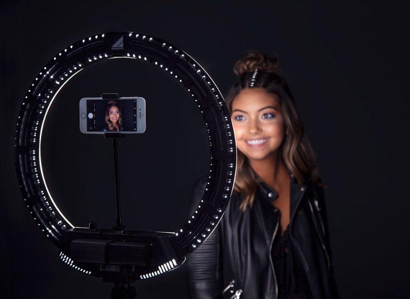 تجهیزات مورد نیاز عکاسی در سالن زیبایی