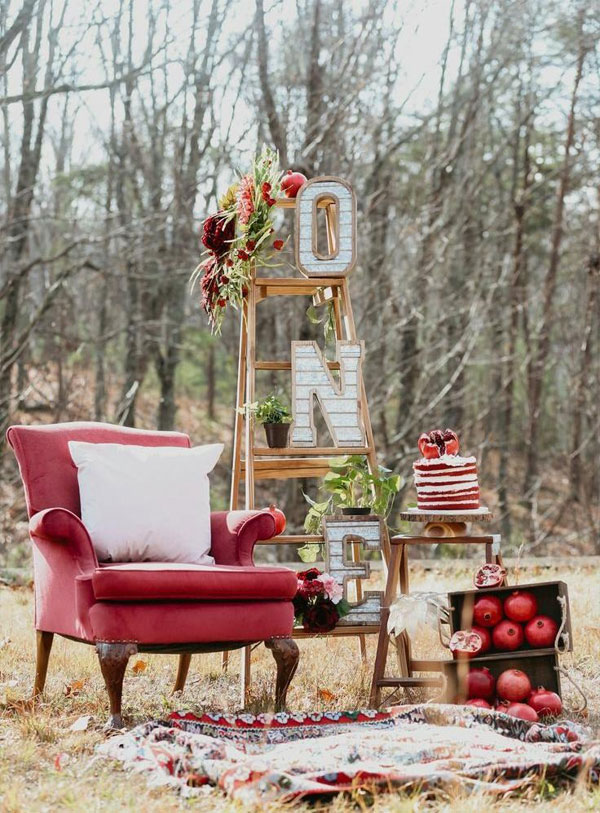 عکس یلدایی کودک در طبیعت