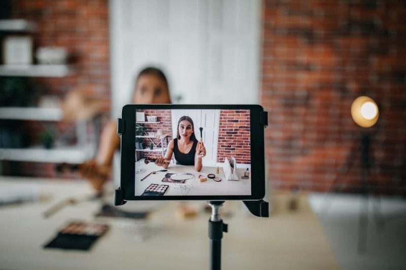 بهترین سه پایه موبایل برای تولید محتوا