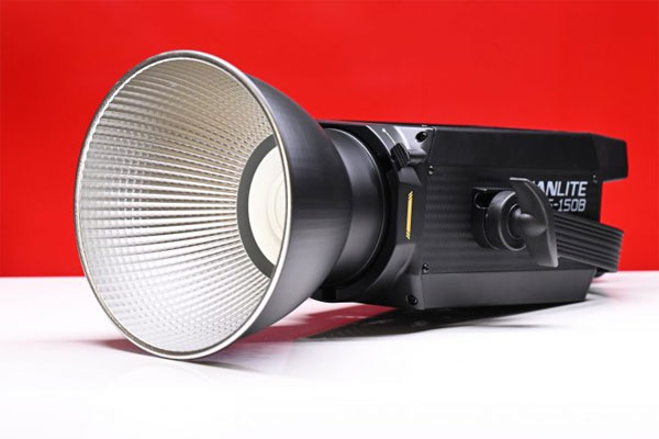 نور ثابت نانلایت Nanlite FS-150Bi Light