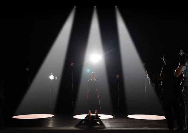 کار با اسپات لایت گودکس Godox VSA-36 Spot Lens