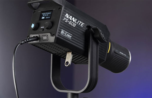 دکمه ها و قابلیت های ویدئو لایت نانلایت Nanlite FS-60B LED Video Light