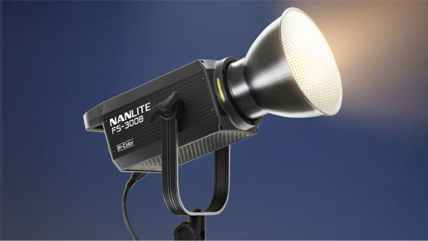 ویدیو لایت نانلایت Nanlite FS-300B LED Bi-Color Monolight