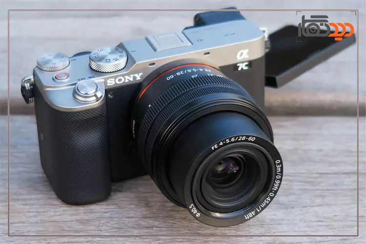دوربین سونی Sony a7C II نقره‌ای با لنز 60-28