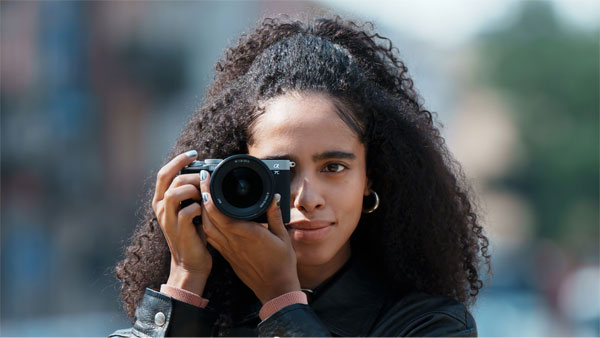 عکاسی با Sony a7C II Mirrorless Camera with 28-60mm Lens Silver دوربین سونی