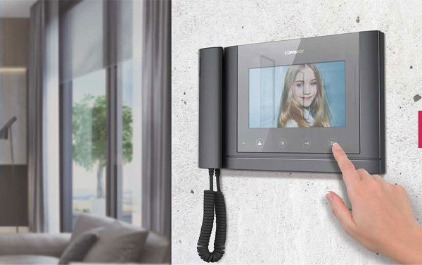 بهترین تعمیرکاران آیفون تصویری تهران