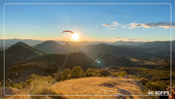 دوربین اکشن ورزشی اس جی کم Sjcam SJ8 Dual Screen و روزلوشن بالا در ابعاد بزرگ در حال فیلمبرداری از منظره