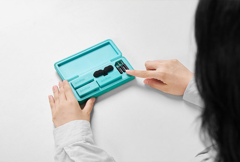 میکروفون بی‌سیم یقه‌ای گودکس Godox MoveLink Mini LT 2-Person Wireless Microphone