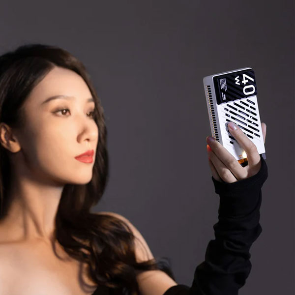 نور ال ای دی ژیون Zhiyun FIVERAY M40 Combo