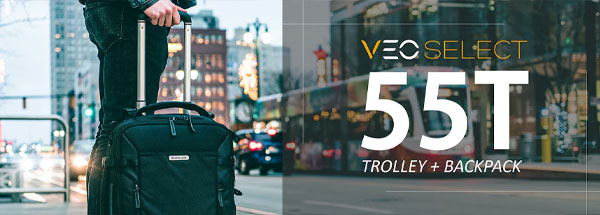 کیف کوله پشتی ونگارد مدل Vanguard VEO SEIECT 55BT BK در دست عکاسی