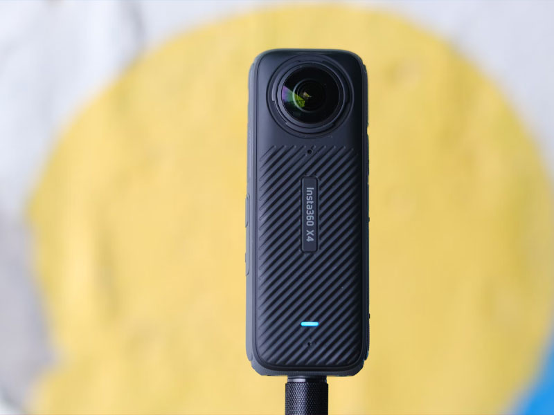دوربین Insta360 X4