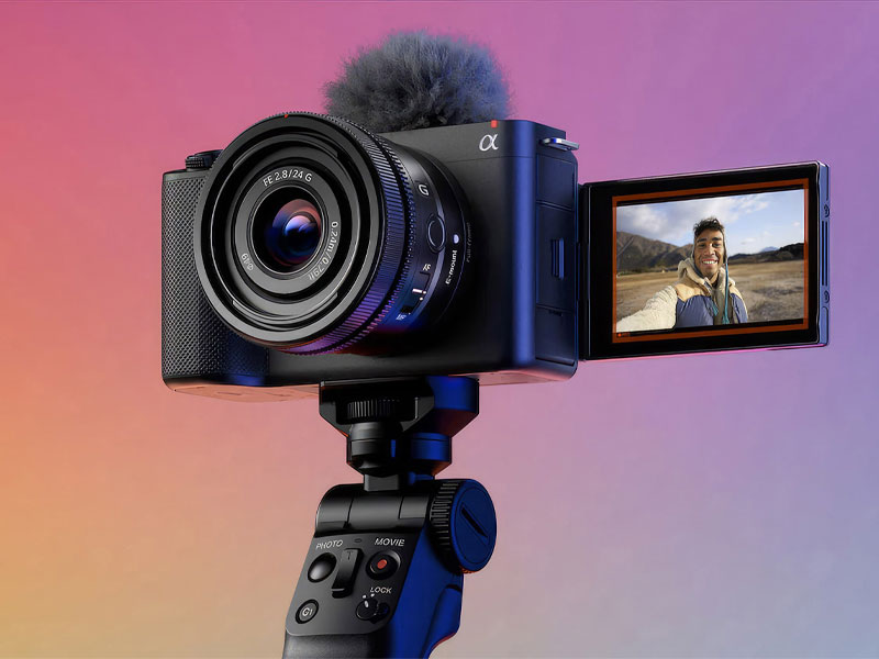 Sony FX30 II Sony FX30 R Sony ZV-E1 II دوربین سونی در حال فیلمبرداری