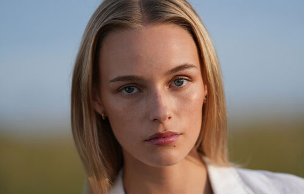 نمونه عکس با دوربین عکاسی بدون آینه سونی Sony a7CR Mirrorless body