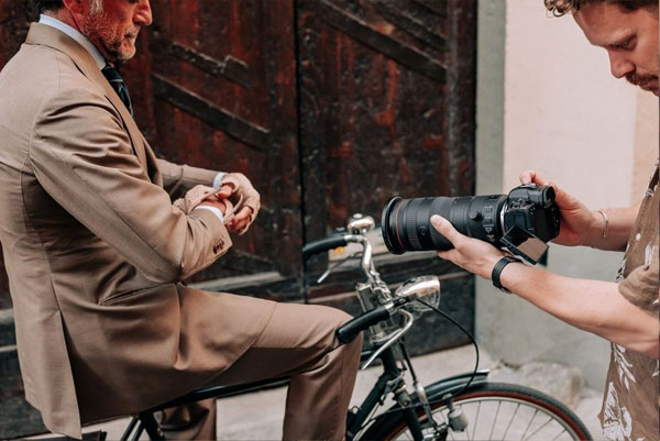 لنز کانن Canon RF 24-105mm f/2.8 L IS USM Z و عکاسی از مدل و دوچرخه